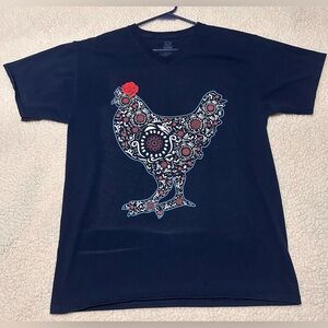 Navy Blue Spanish Themed Boho Mandela Chicken Hen Graphic V neck T-Shirt L